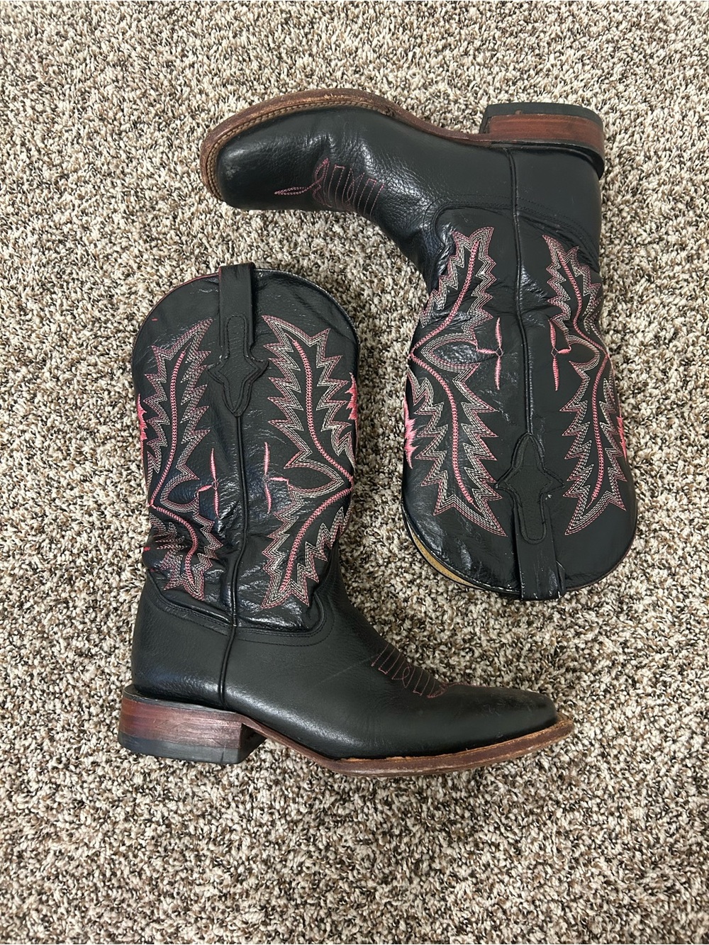 Ferrini Black Cowboy Boots with Pink Embroidery - Picture 3 of 9